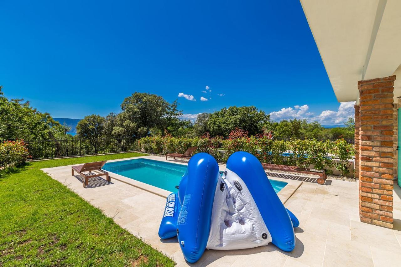 Holiday House Chiara Vrh  Buitenkant foto