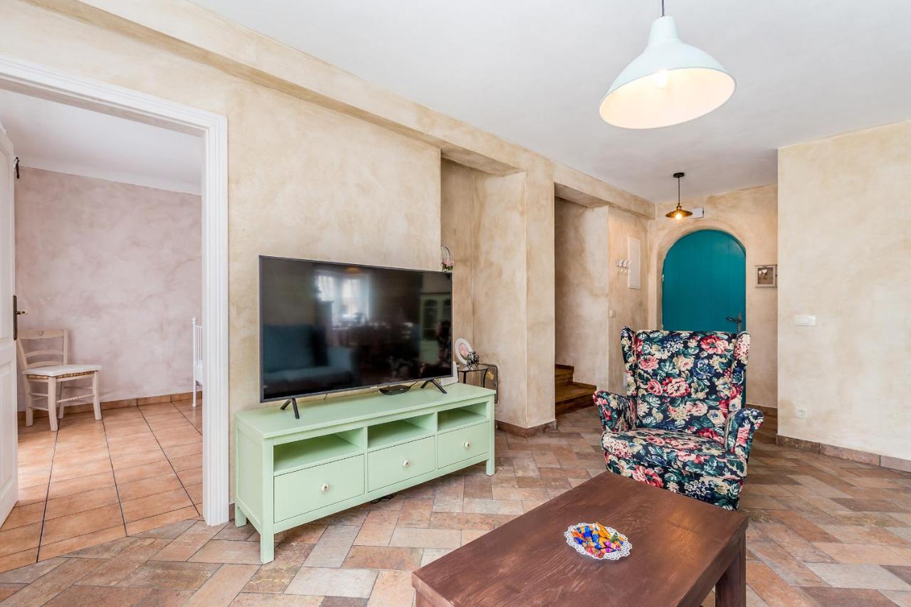 Holiday House Chiara Vrh  Buitenkant foto