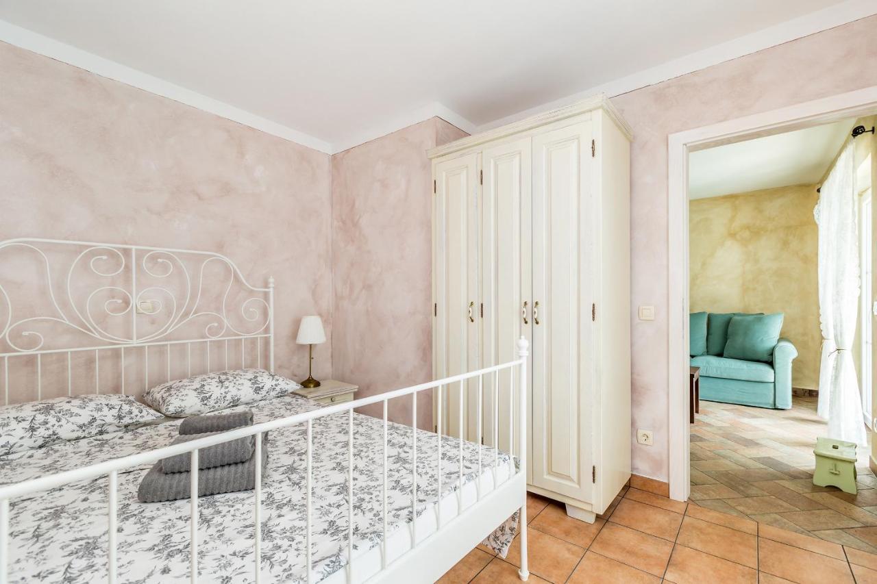 Holiday House Chiara Vrh  Buitenkant foto